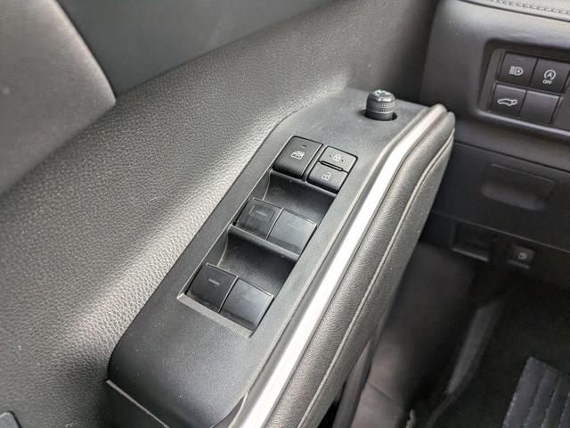 Photo of 2024 Green Toyota Highlander