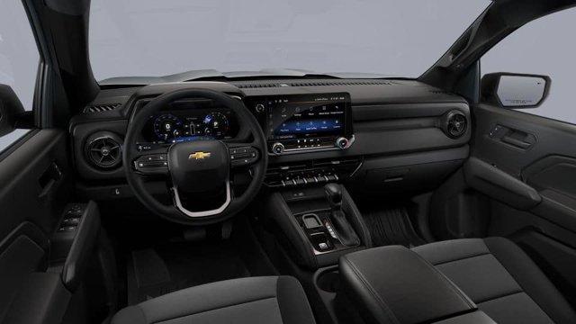 Photo of 2025 Summit White Chevrolet Colorado