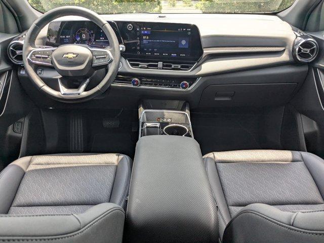 Photo of 2025 Mosaic Black Metallic Chevrolet Equinox