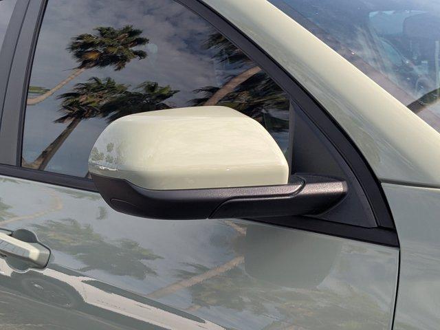 Photo of 2026 Green Chevrolet Equinox