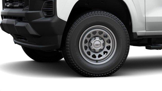 Photo of 2025 Summit White Chevrolet Colorado