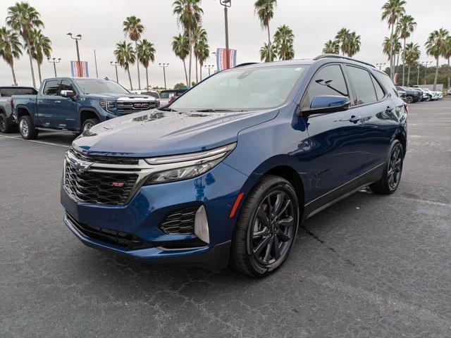 Photo of 2022 Blue Glow Metallic Chevrolet Equinox