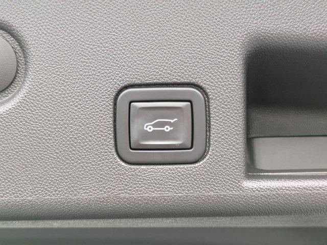 Photo of 2022 Blue Glow Metallic Chevrolet Equinox