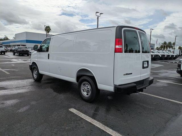 Photo of 2025 Summit White Chevrolet Express 2500