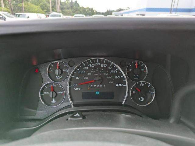 Photo of 2025 Summit White Chevrolet Express 2500