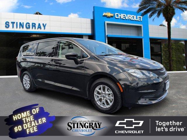 2023 Chrysler Voyager