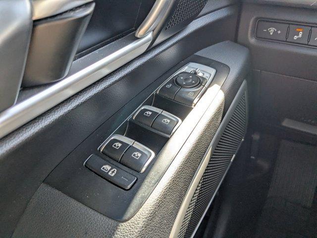 Photo of 2021 Everlasting Silver Kia Telluride