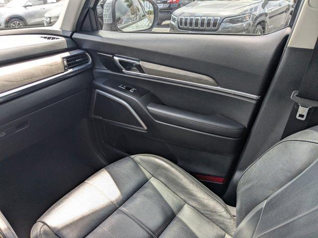 Photo of 2022 Wolf Gray Kia Telluride
