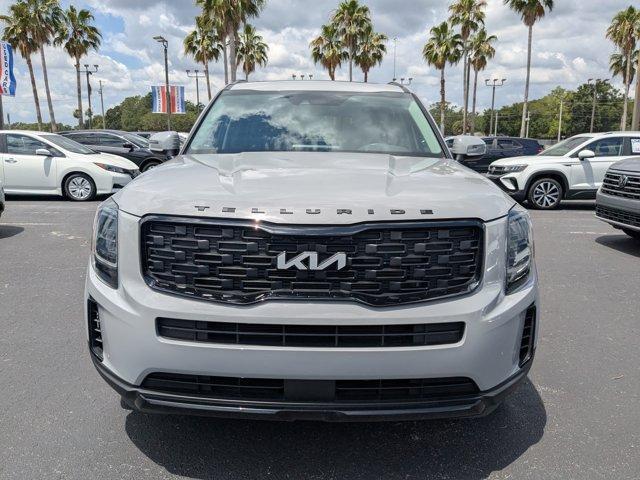 Photo of 2022 Wolf Gray Kia Telluride