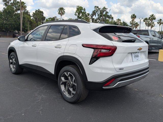 Photo of 2025 Summit White Chevrolet Trax