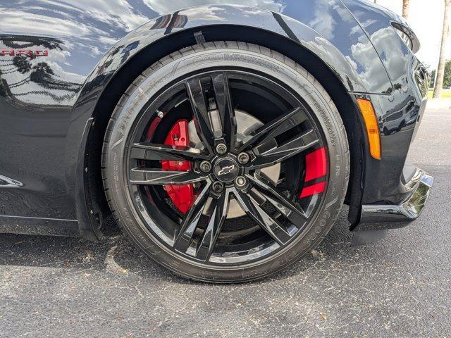 Photo of 2023 Black Chevrolet Camaro