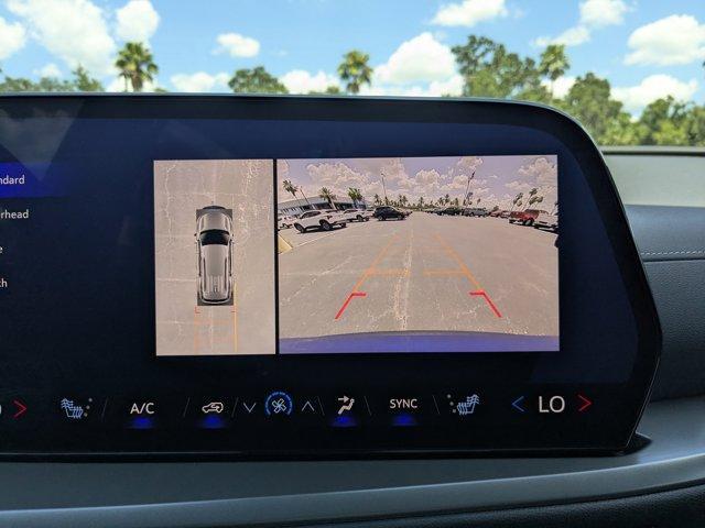 Photo of 2025 Lakeshore Blue Metallic Chevrolet Traverse