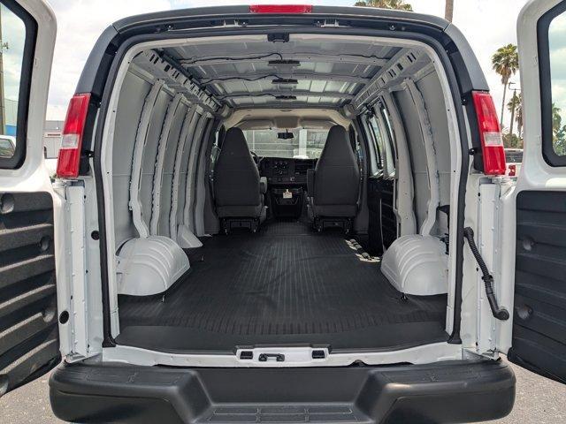 Photo of 2025 Summit White Chevrolet Express 2500