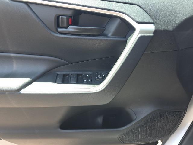 Photo of 2023 Silver Sky Metallic Toyota RAV4 Hybrid