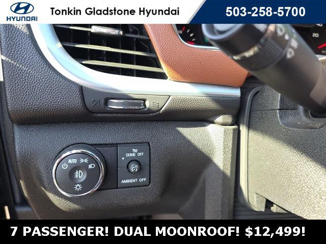Photo of 2017 Mosaic Black Metallic Chevrolet Traverse