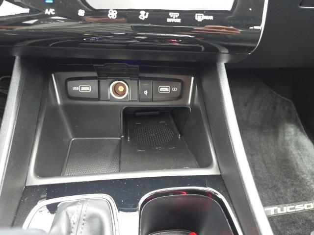 Photo of 2022 Red Metallic Hyundai TUCSON