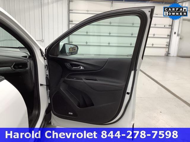 Photo of 2022 Summit White Chevrolet Equinox