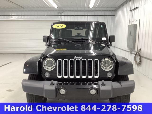 Photo of 2016 Black Clearcoat Jeep Wrangler Unlimited