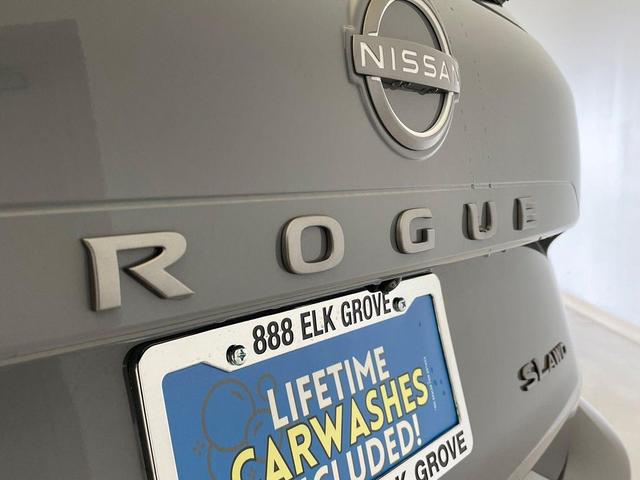Photo of 2025 Boulder Gray Pearl Nissan Rogue