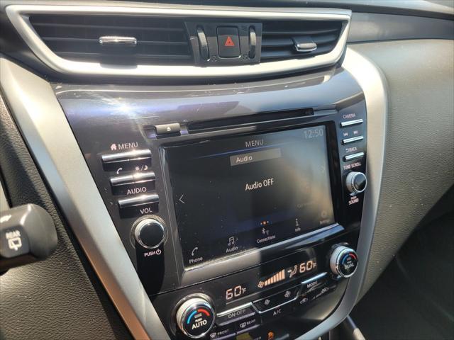 Photo of 2023 Super Black Nissan Murano