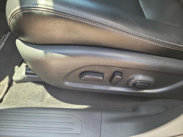 Photo of 2023 Super Black Nissan Murano
