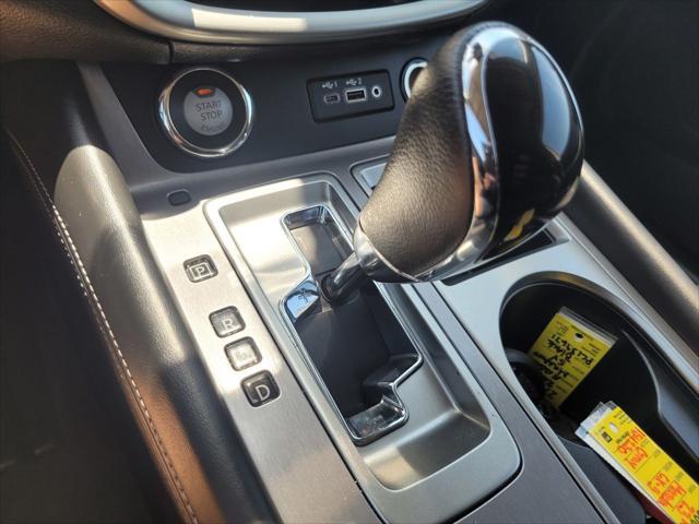 Photo of 2023 Super Black Nissan Murano