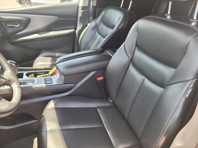 Photo of 2023 Super Black Nissan Murano