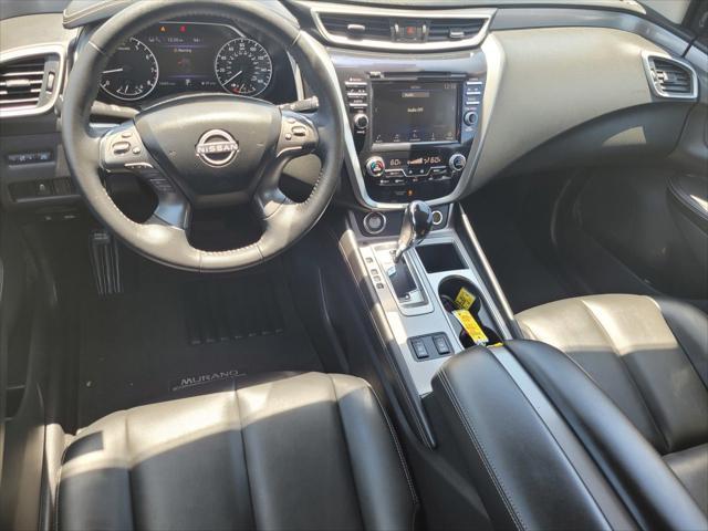 Photo of 2023 Super Black Nissan Murano