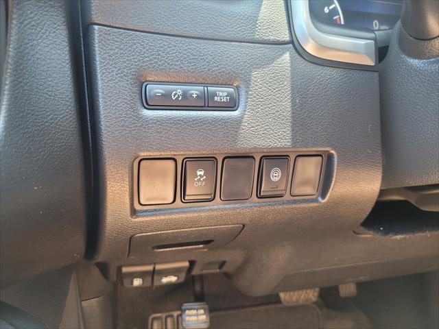 Photo of 2023 Super Black Nissan Murano