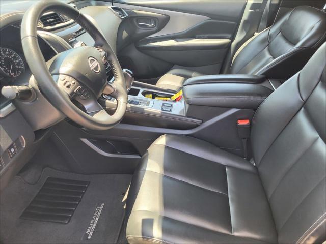 Photo of 2023 Super Black Nissan Murano