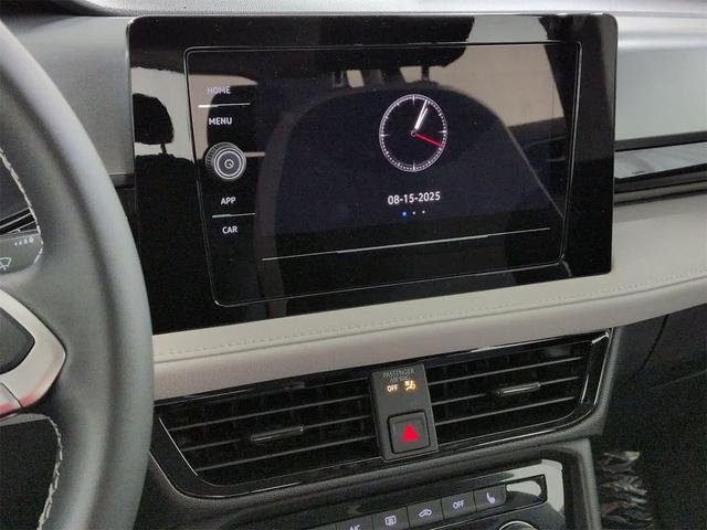 Photo of 2025 Platinum Gray Metallic Volkswagen Taos