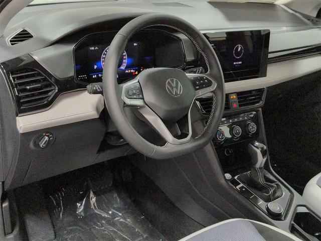 Photo of 2025 Platinum Gray Metallic Volkswagen Taos