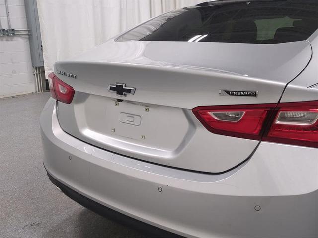 Photo of 2017 Silver Ice Metallic Chevrolet Malibu