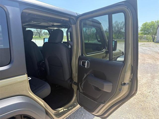 Photo of 2025 41 Jeep Wrangler