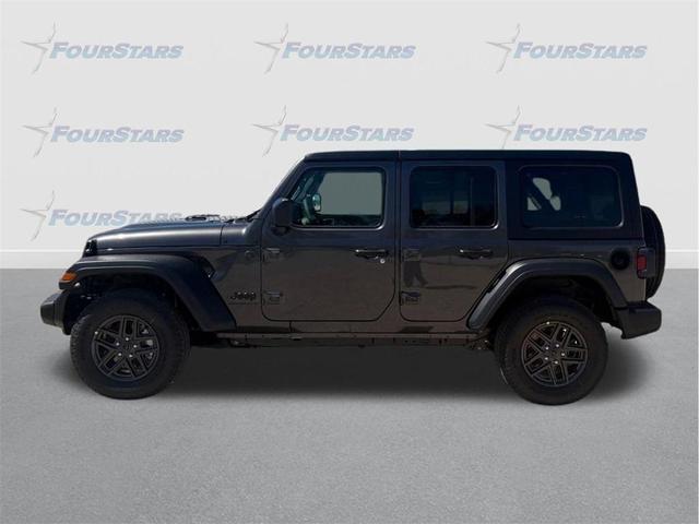 Photo of 2025 Granite Crystal Clearcoat Metallic Jeep Wrangler