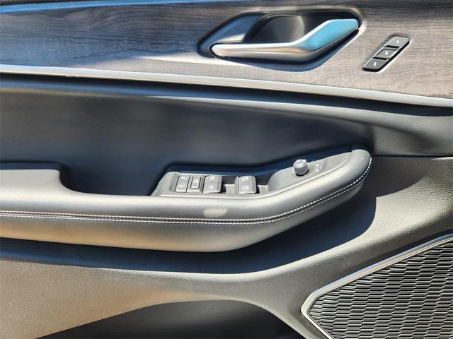 Photo of 2022 Silver Zynith Jeep Grand Cherokee