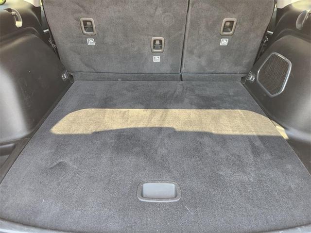 Photo of 2022 Silver Zynith Jeep Grand Cherokee