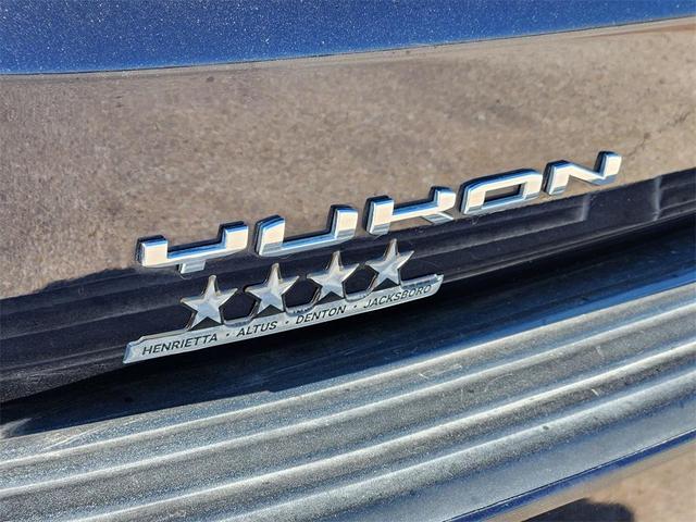 Photo of 2022 Midnight Blue Metallic GMC Yukon XL