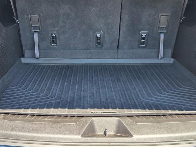 Photo of 2022 Midnight Blue Metallic GMC Yukon XL
