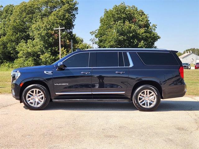 Photo of 2022 Midnight Blue Metallic GMC Yukon XL