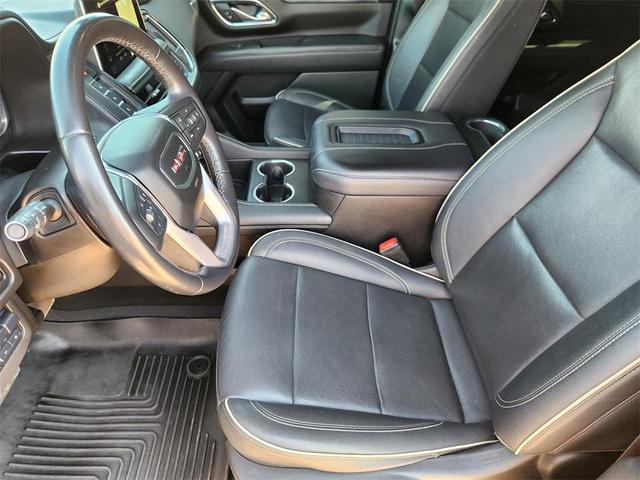 Photo of 2022 Midnight Blue Metallic GMC Yukon XL