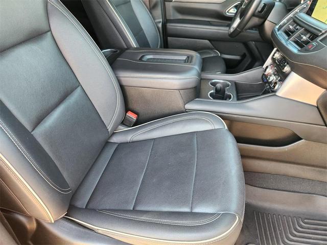 Photo of 2022 Midnight Blue Metallic GMC Yukon XL