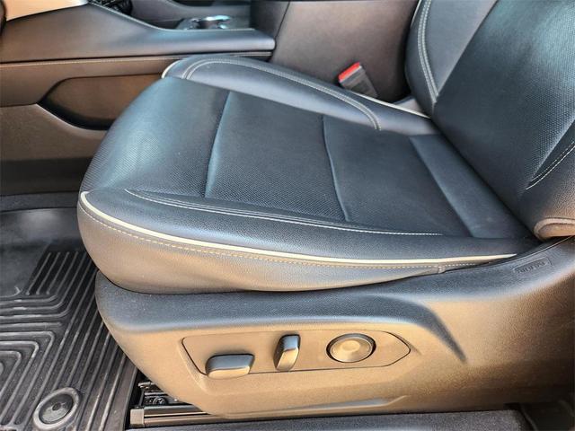 Photo of 2022 Midnight Blue Metallic GMC Yukon XL