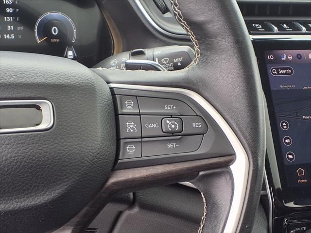 Photo of 2022 Ember Pearlcoat Jeep Grand Cherokee L