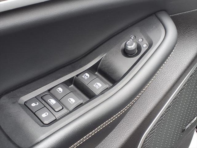 Photo of 2022 Ember Pearlcoat Jeep Grand Cherokee L