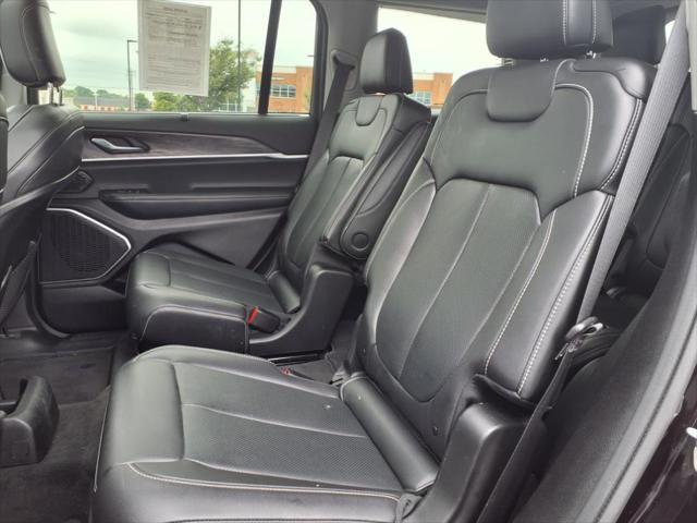 Photo of 2022 Ember Pearlcoat Jeep Grand Cherokee L