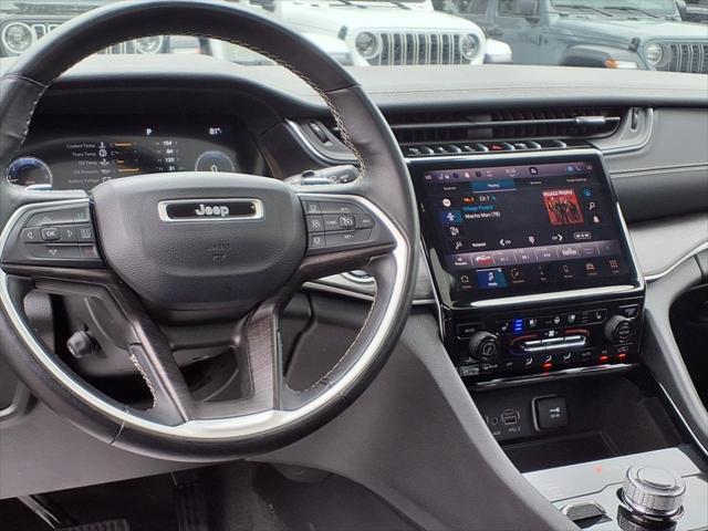 Photo of 2022 Ember Pearlcoat Jeep Grand Cherokee L