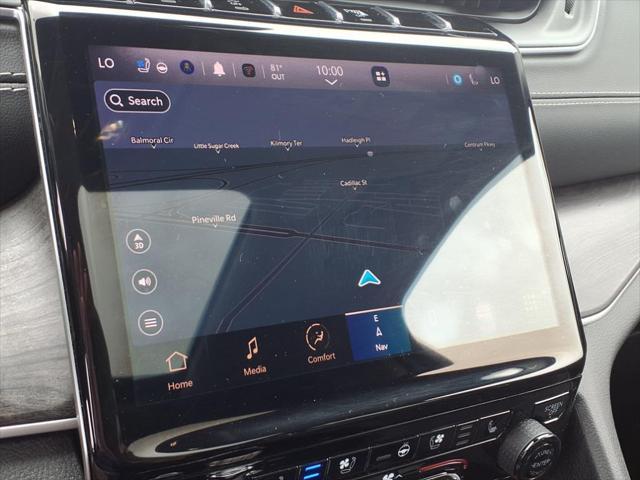 Photo of 2022 Ember Pearlcoat Jeep Grand Cherokee L