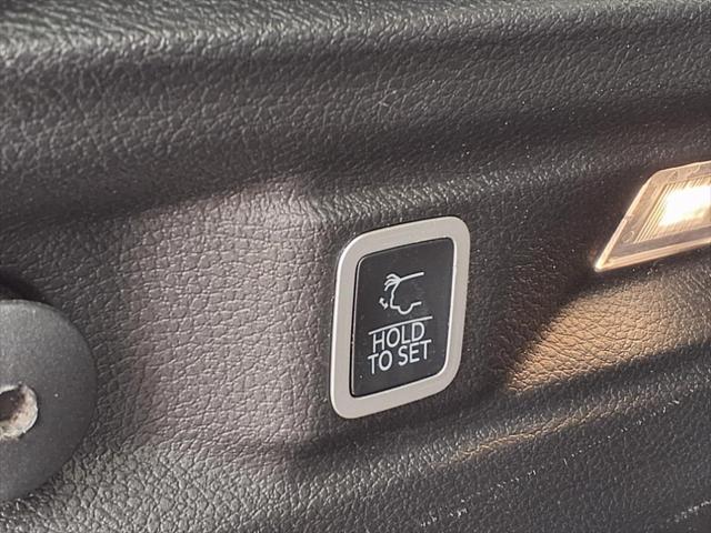 Photo of 2022 Ember Pearlcoat Jeep Grand Cherokee L