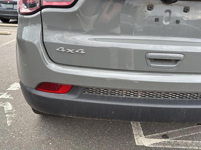 Photo of 2022 Sting-Gray Clearcoat Jeep Compass